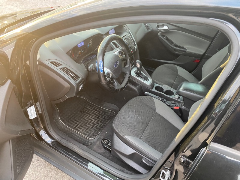 Ford Focus SE Hatch 2014