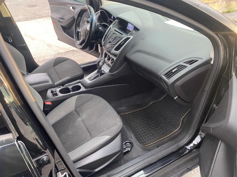 Ford Focus SE Hatch 2014