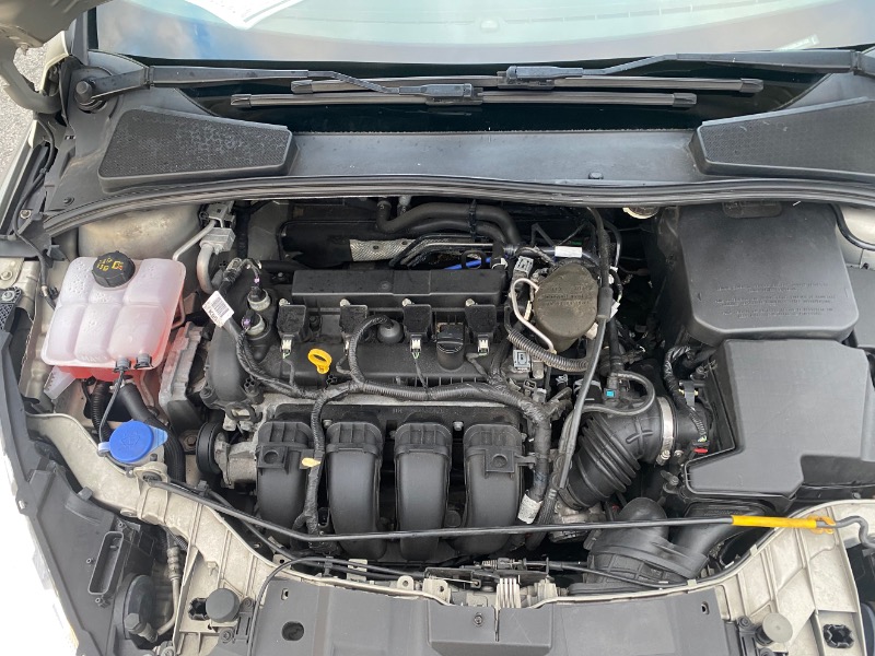 Ford Focus SE Sedan 2016