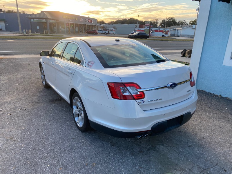 Ford Taurus SEL FWD 2011