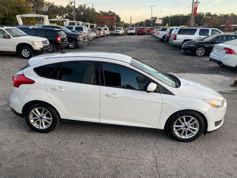 Ford Focus SE Hatch 2018