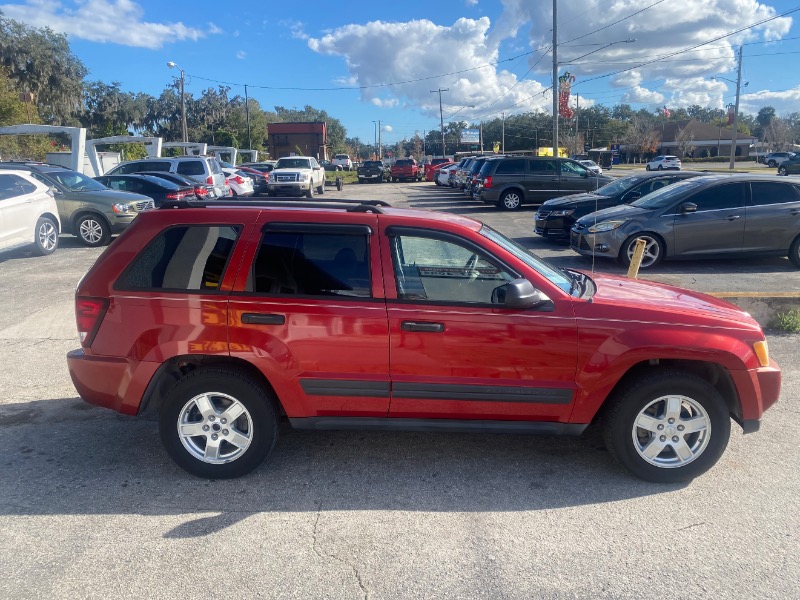 Jeep Grand Cherokee Laredo 2WD 2005