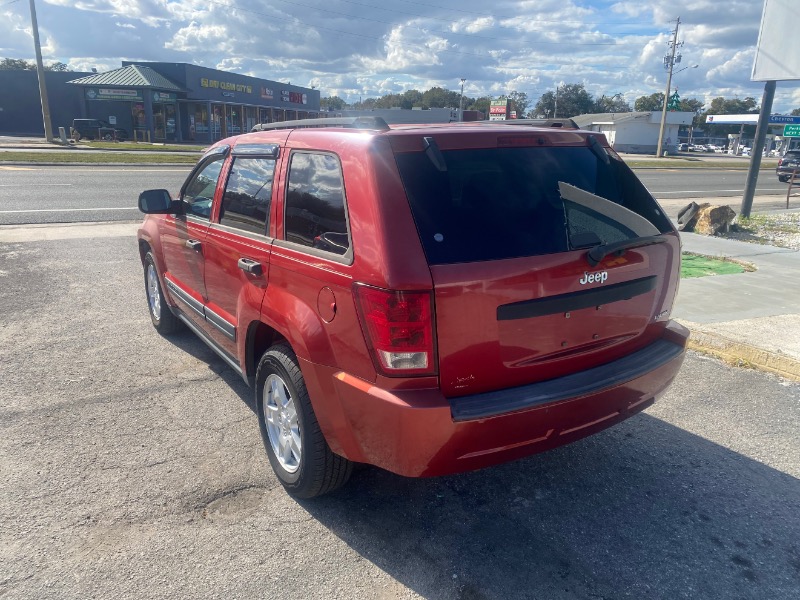 Jeep Grand Cherokee Laredo 2WD 2005