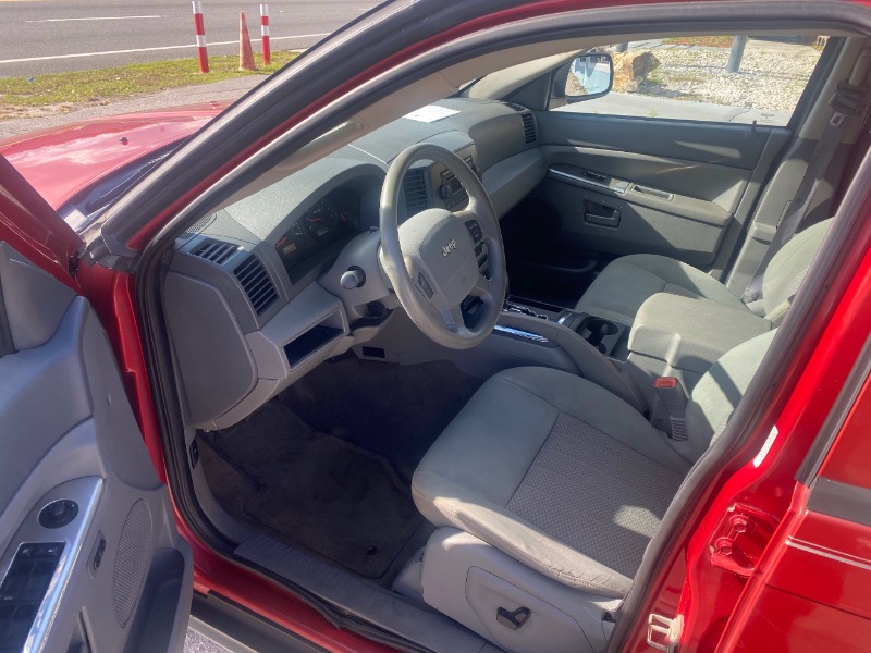 Jeep Grand Cherokee Laredo 2WD 2005