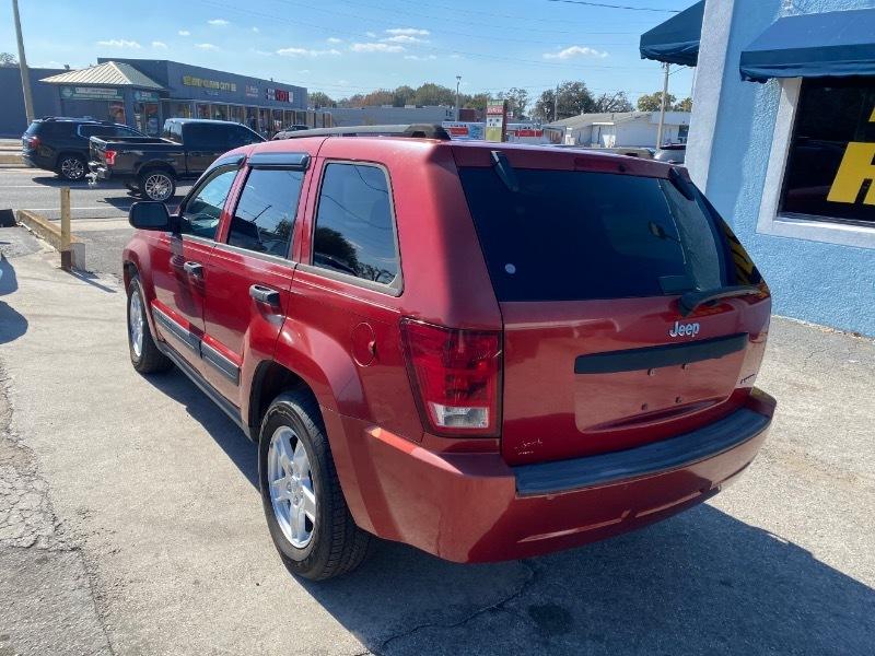 Jeep Grand Cherokee Laredo 2WD 2005