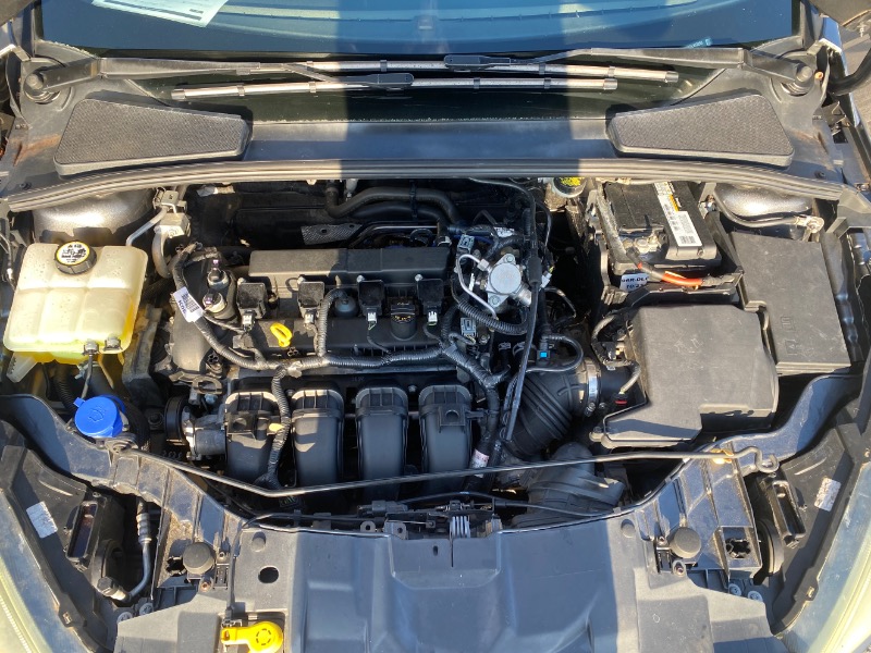 Ford Focus SE Sedan 2016