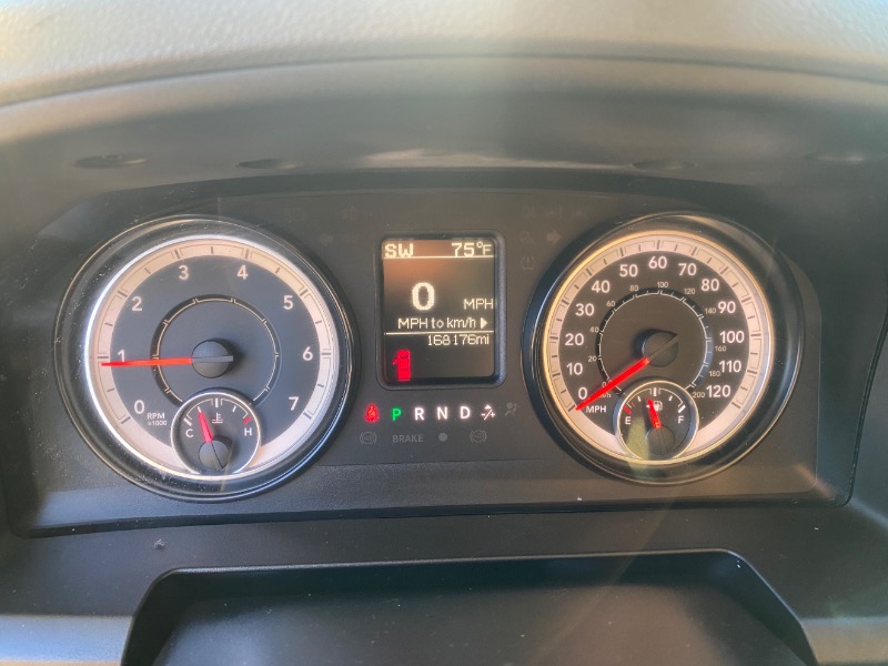 RAM 1500 SLT Quad Cab 2WD 2017