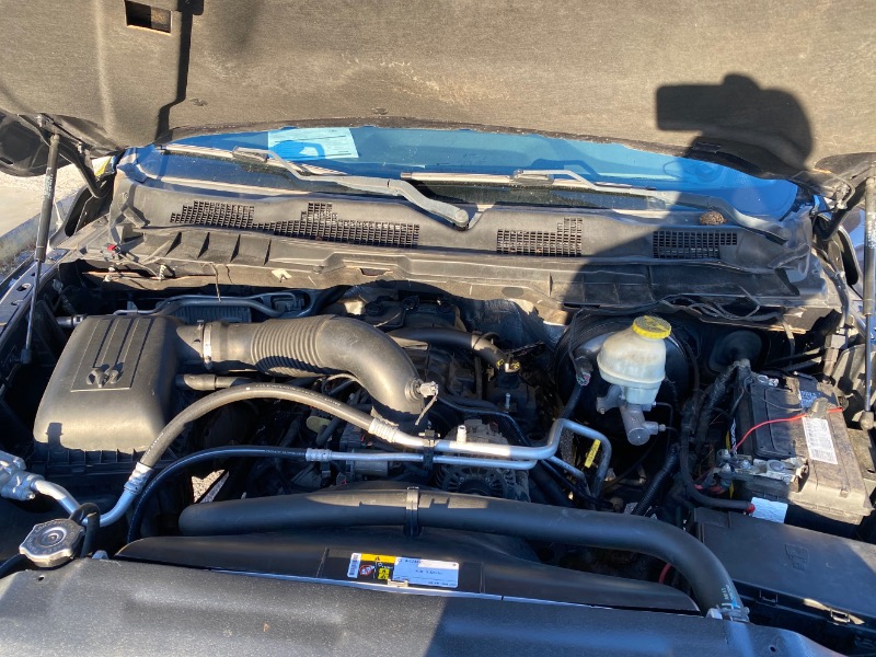 RAM 1500 SLT Quad Cab 2WD 2017