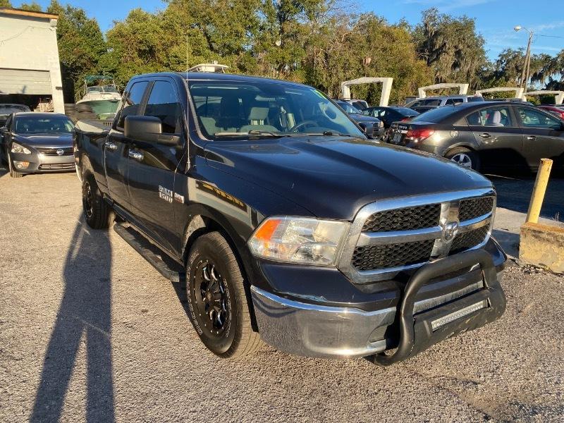 RAM 1500 SLT Quad Cab 2WD 2017