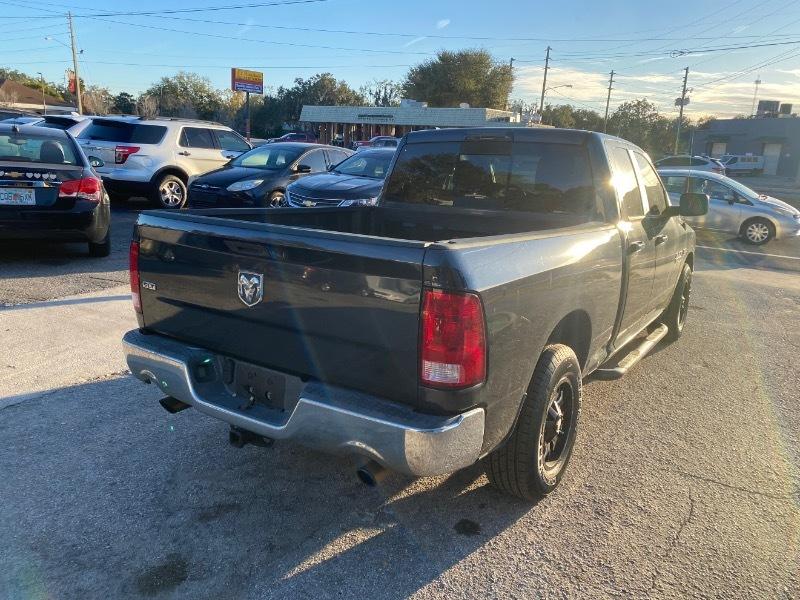 RAM 1500 SLT Quad Cab 2WD 2017
