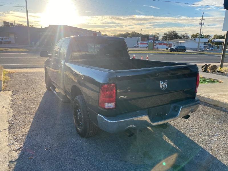 RAM 1500 SLT Quad Cab 2WD 2017