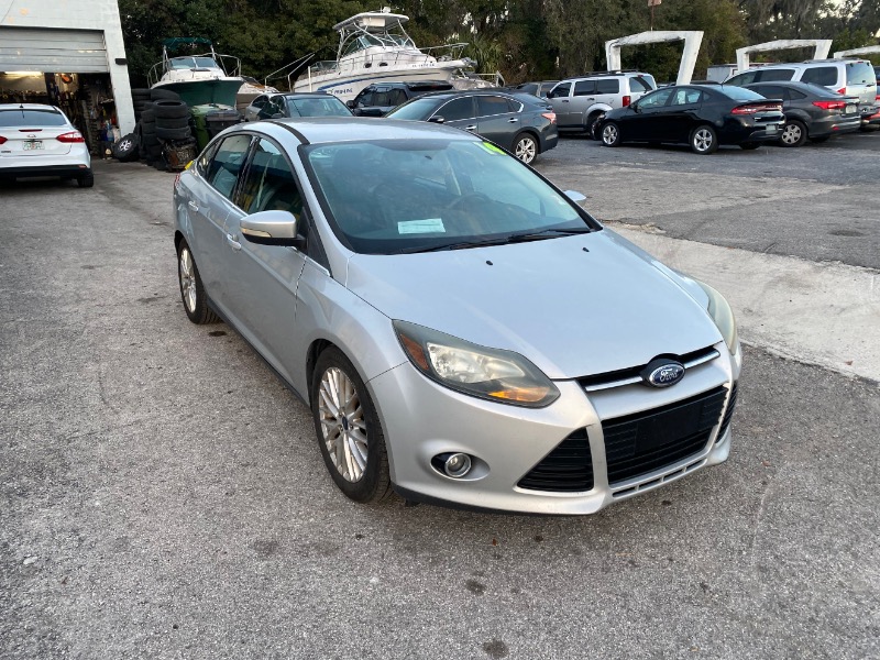 Ford Focus Titanium Sedan 2014