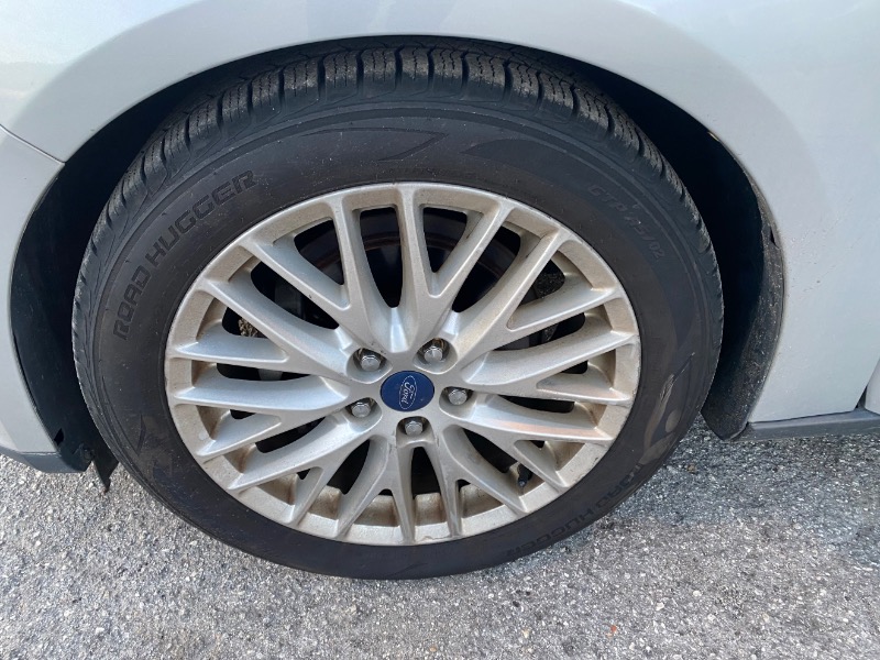 Ford Focus Titanium Sedan 2014