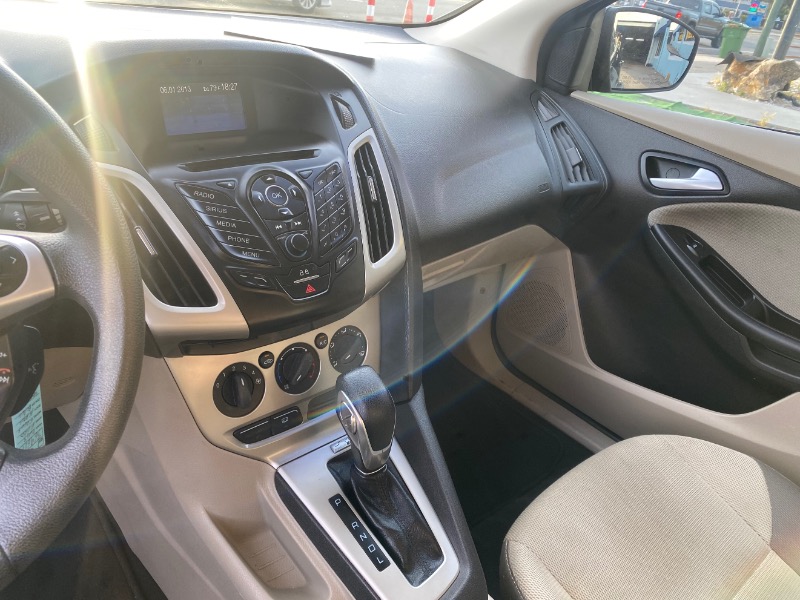 Ford Focus SE Hatch 2013