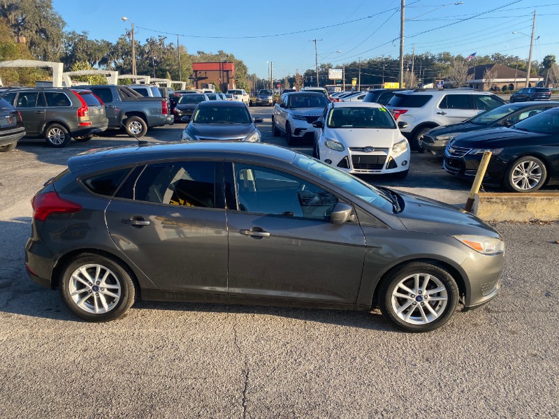 Ford Focus SE Hatch 2018