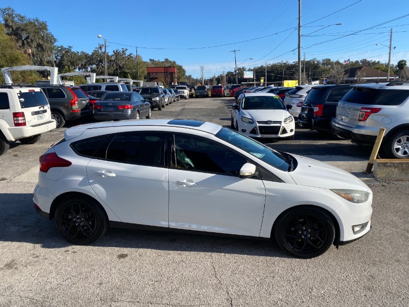 Ford Focus SE Hatch 2016