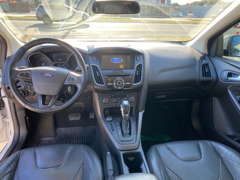 Ford Focus SE Hatch 2016