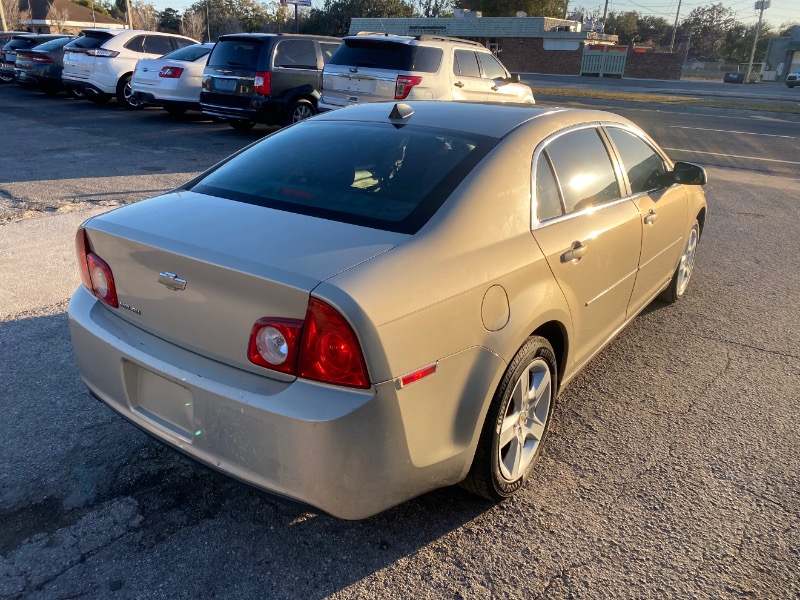 Chevrolet Malibu LS 2012
