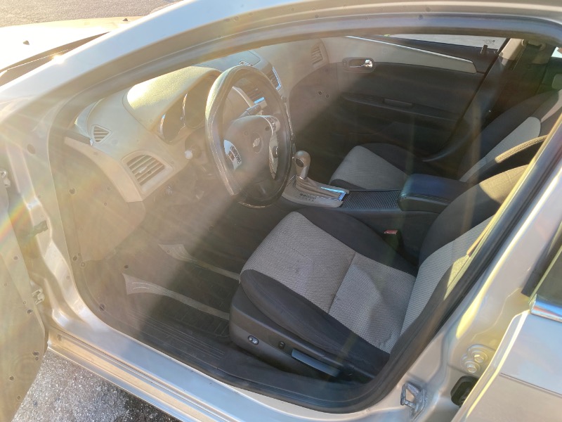 Chevrolet Malibu LS 2012