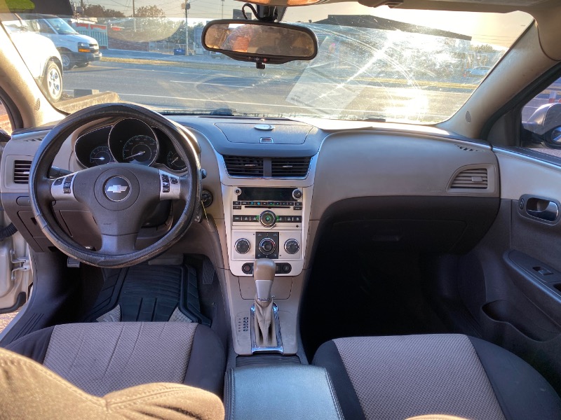 Chevrolet Malibu LS 2012