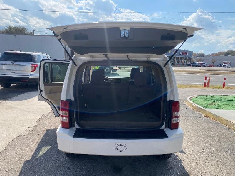 Jeep Liberty Sport 4WD 2009