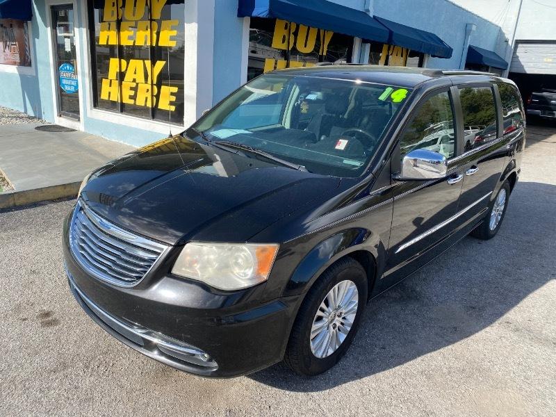 Chrysler Town & Country Limited 2014