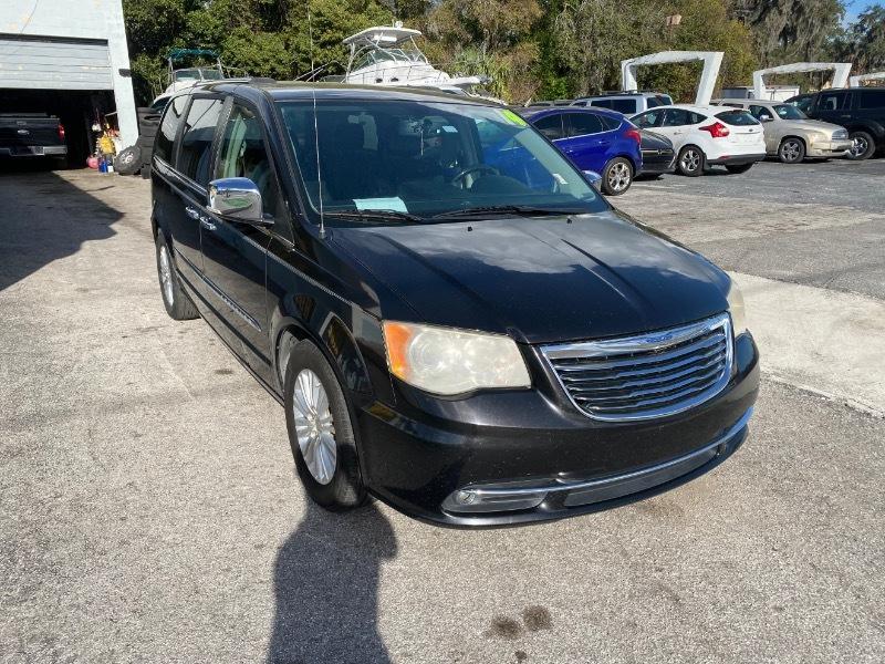 Chrysler Town & Country Limited 2014