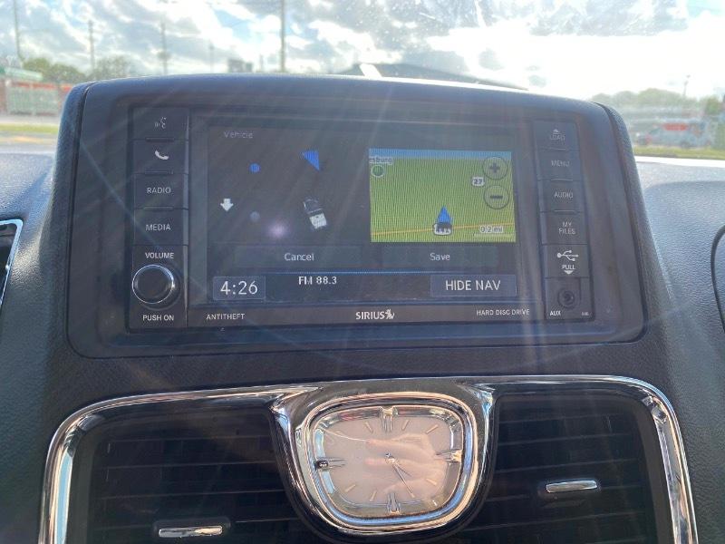 Chrysler Town & Country Limited 2014