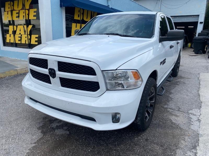 RAM 1500 2WD Crew Cab 149" ST 2015