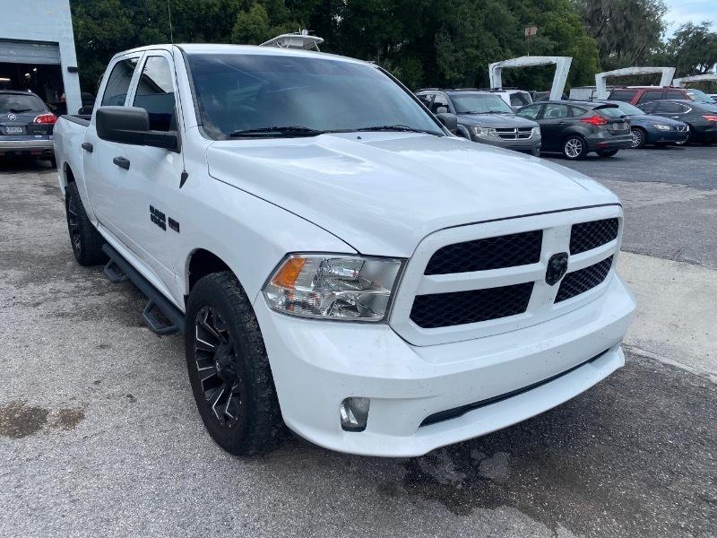 RAM 1500 2WD Crew Cab 149" ST 2015