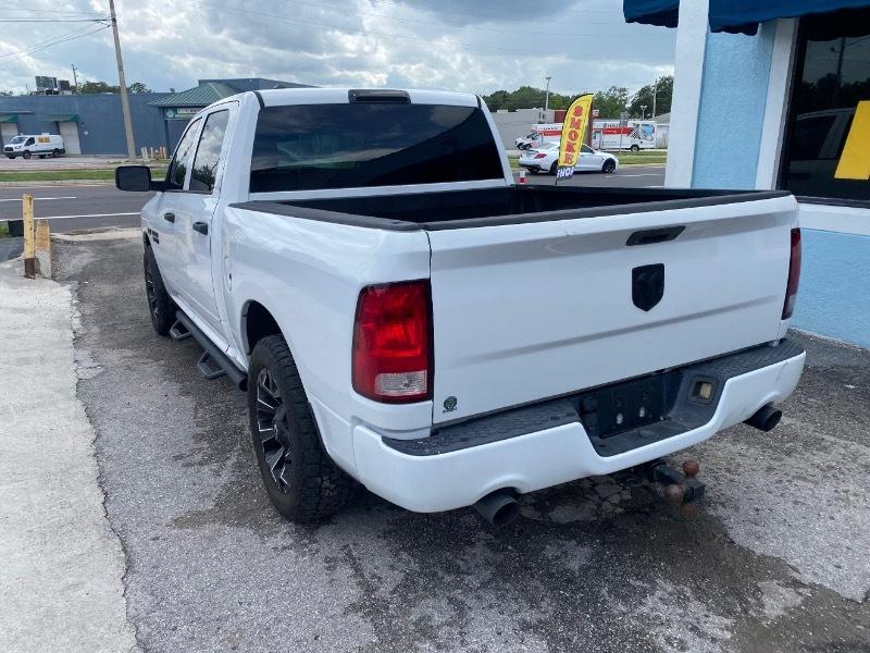 RAM 1500 2WD Crew Cab 149" ST 2015