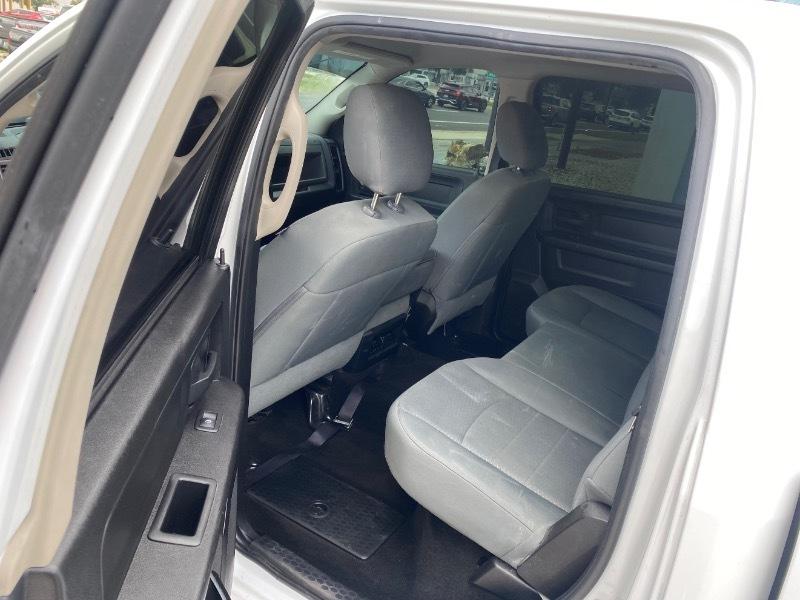 RAM 1500 2WD Crew Cab 149" ST 2015