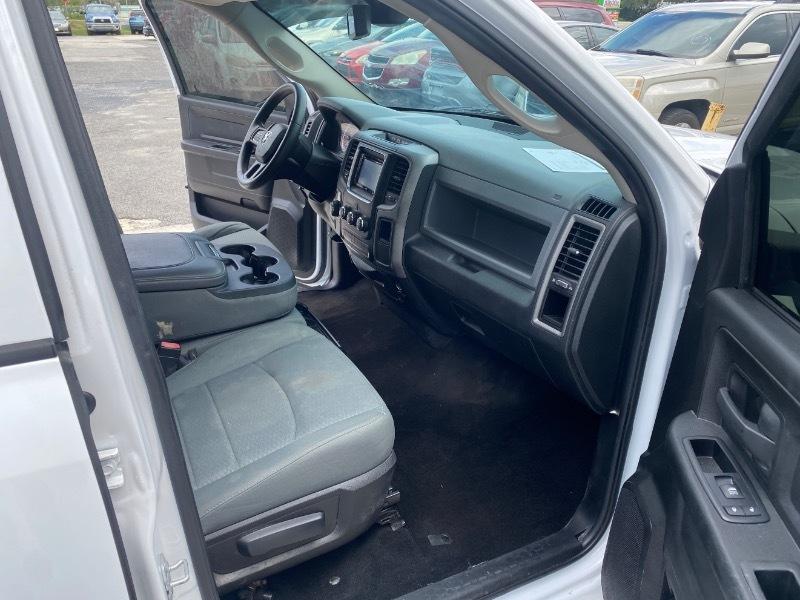 RAM 1500 2WD Crew Cab 149" ST 2015