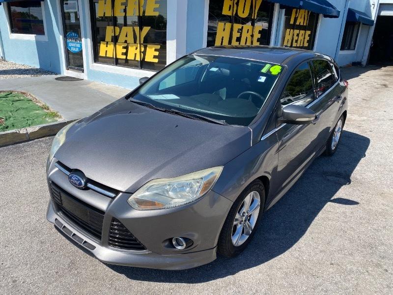 Ford Focus Titanium Hatch 2014