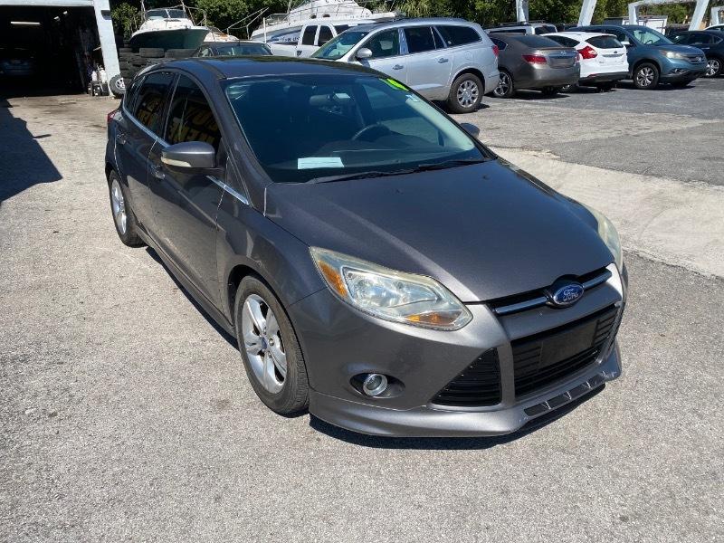 Ford Focus Titanium Hatch 2014