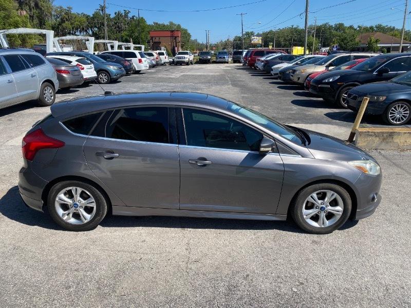 Ford Focus Titanium Hatch 2014