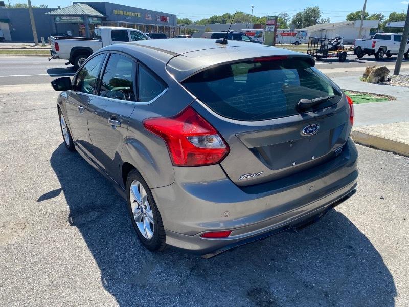 Ford Focus Titanium Hatch 2014