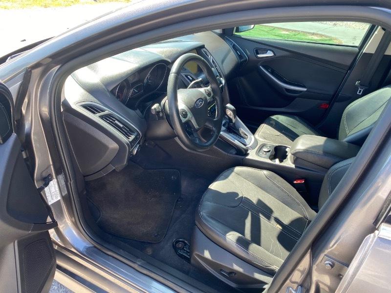 Ford Focus Titanium Hatch 2014