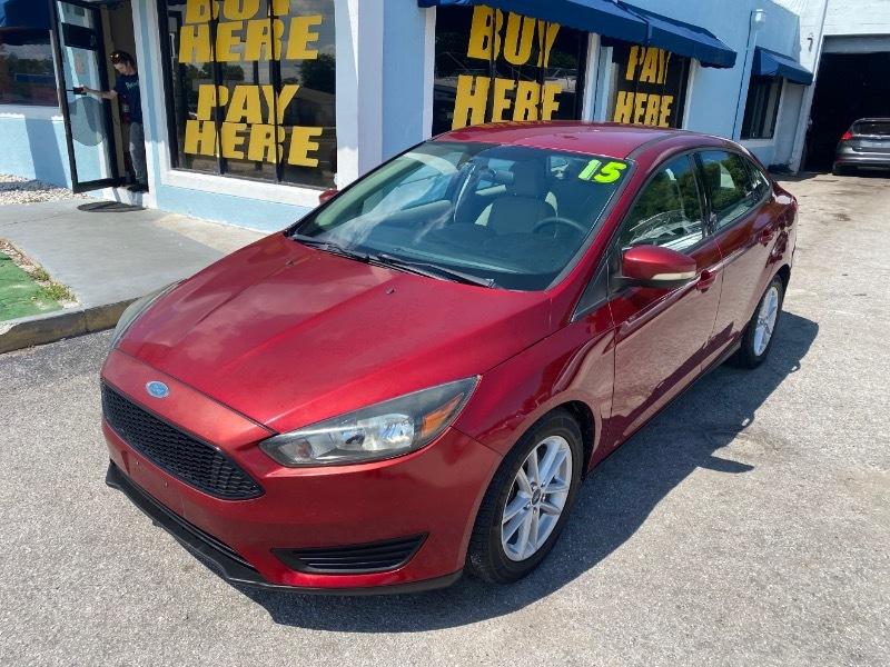 Ford Focus SE Sedan 2015