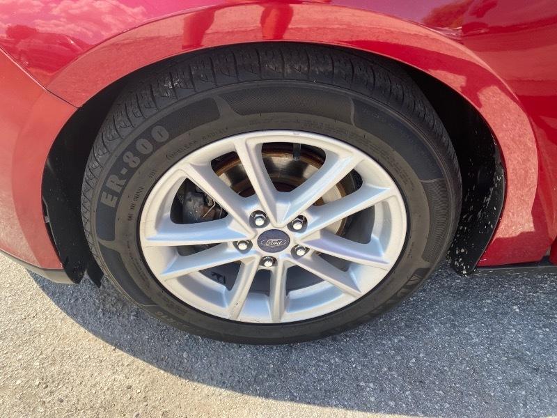 Ford Focus SE Sedan 2015