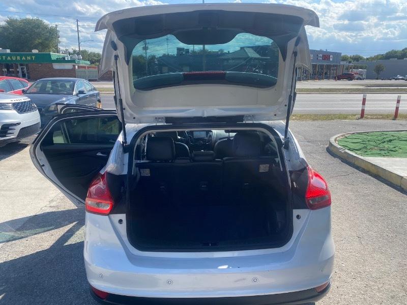 Ford Focus Titanium Hatch 2016