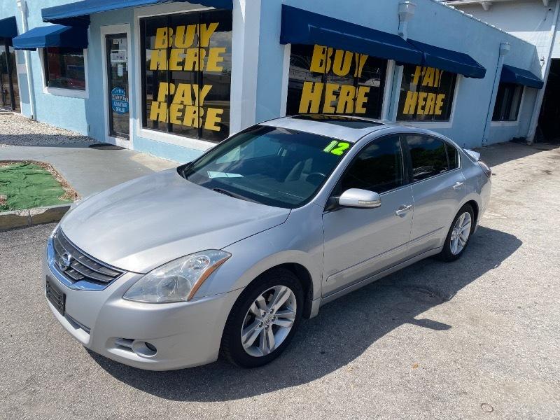 Nissan Altima 3.5 SR 2012