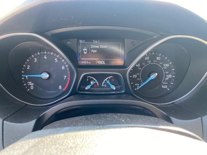 Ford Focus SE Hatch 2015