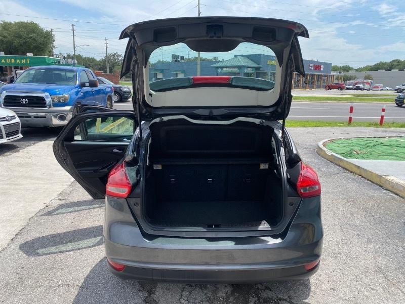 Ford Focus SE Hatch 2016