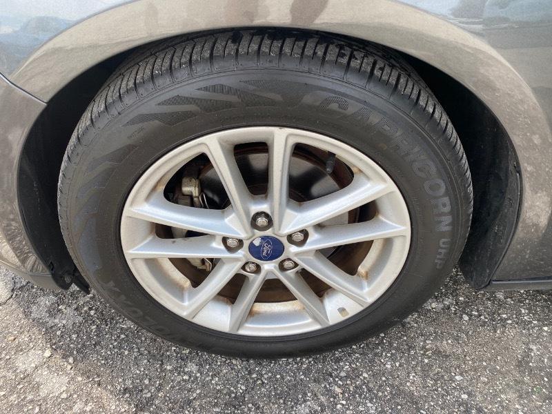 Ford Focus SE Hatch 2016