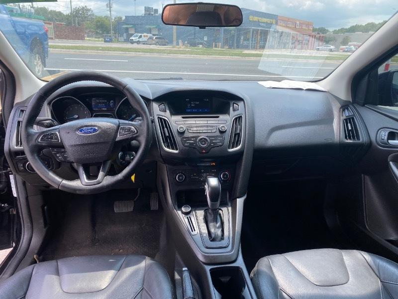 Ford Focus SE Hatch 2016
