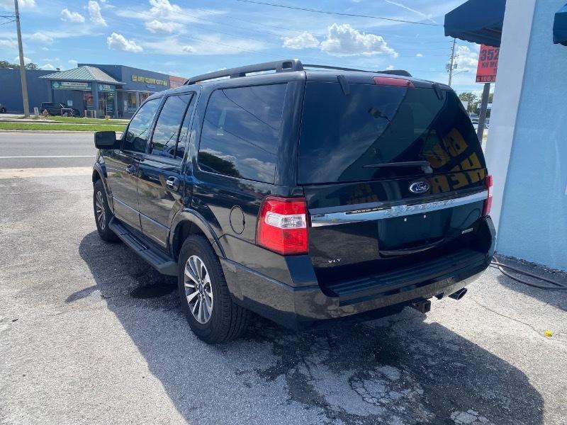 Ford Expedition XLT 2WD 2015