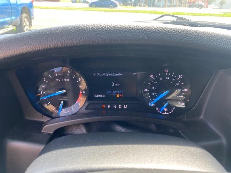 Ford Expedition XLT 2WD 2015