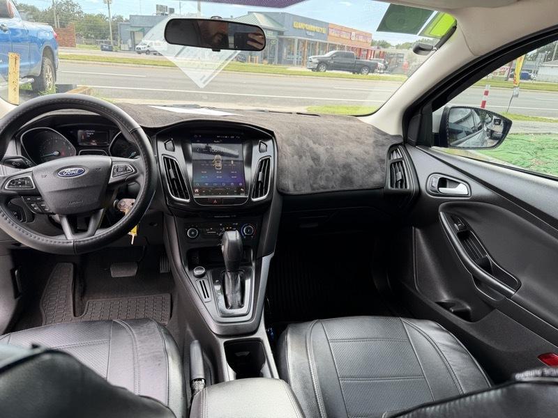 Ford Focus SE Sedan 2016