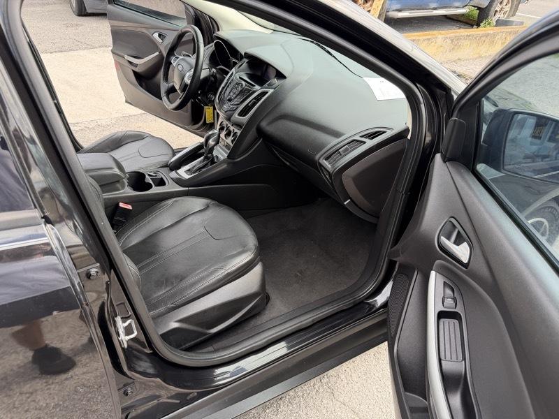 Ford Focus SE Hatch 2013